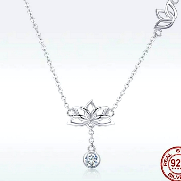 Solid 925 Lotus Beautiful Necklace - Picture 1 of 10